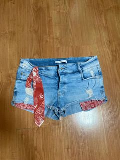(Category: ) located in . Submitted by ruksi (Listing ID 1067402807, Image 1). Description: .