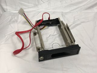 Hard Drive Enclosure64084550673153110