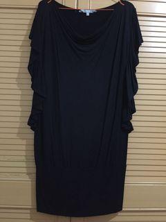 Black dress Redherring