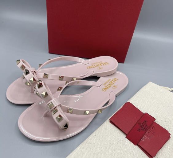 Pink valentino 2025 jelly sandals