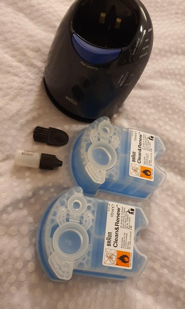 Braun shaver cleaning station, Beauty & Personal Care, Men's Grooming