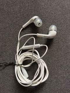 (Category: ) located in . Submitted by beshywap (Listing ID 1067580872, Image 1). Description: .