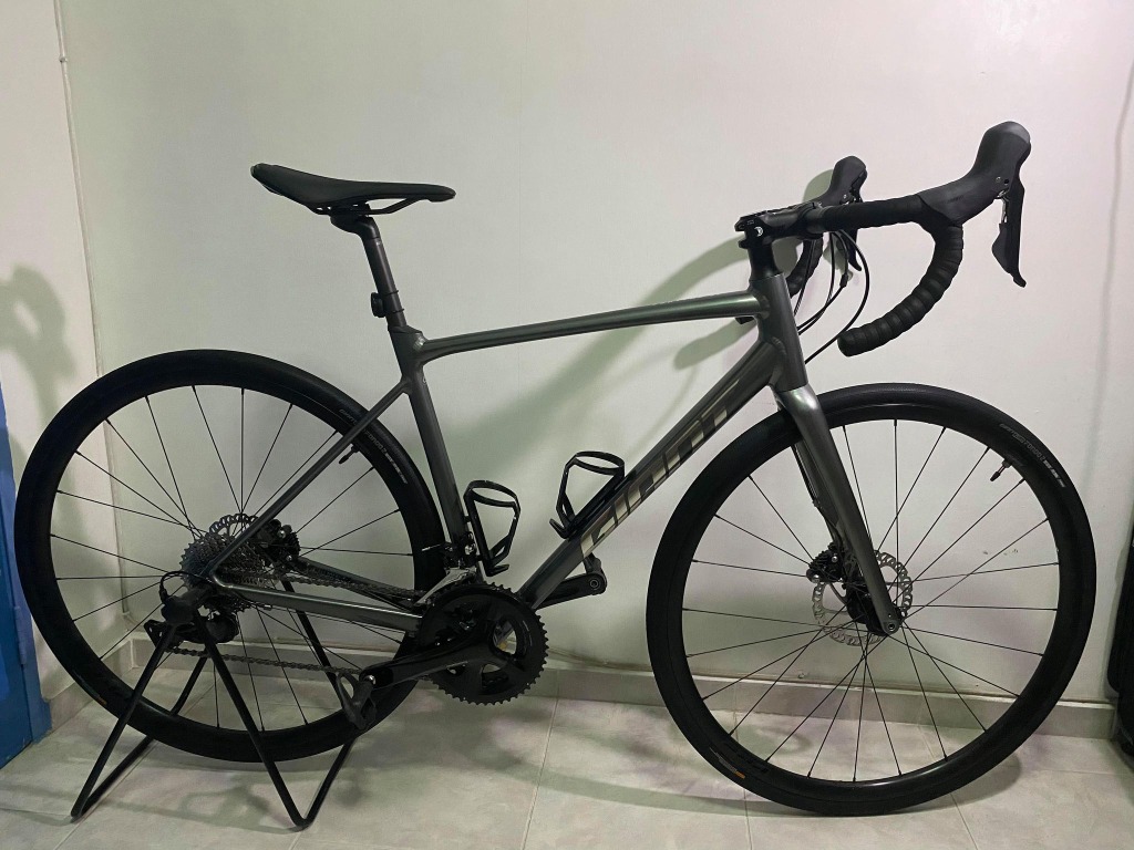 2021 GIANT CONTEND SL 1 DISC (M SIZE), Sports Equipment, Bicycles