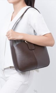 (Category: ) located in . Submitted by stylelovers (Listing ID 1067601181, Image 1). Description: .