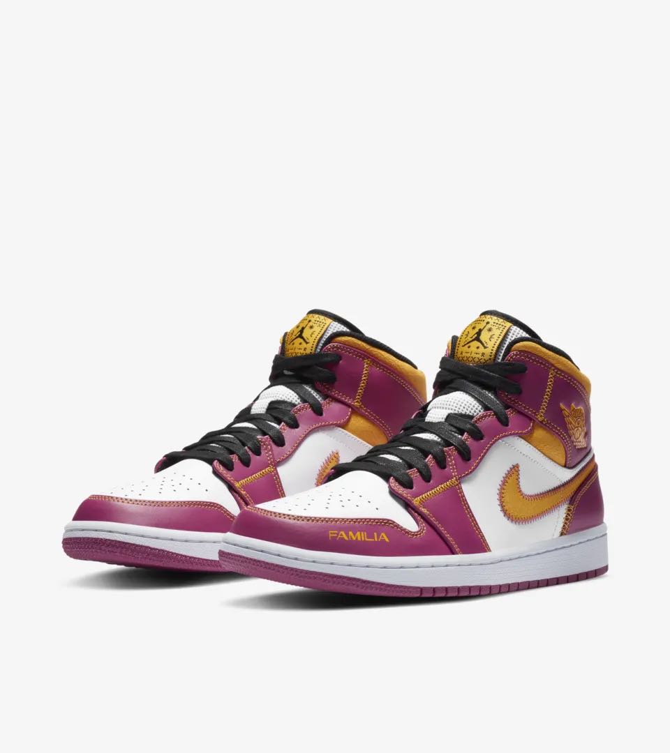 Nike Air Jordan 1 Mid Familia (Dia De Los Muertos), Men's Fashion,  Footwear, Sneakers on Carousell