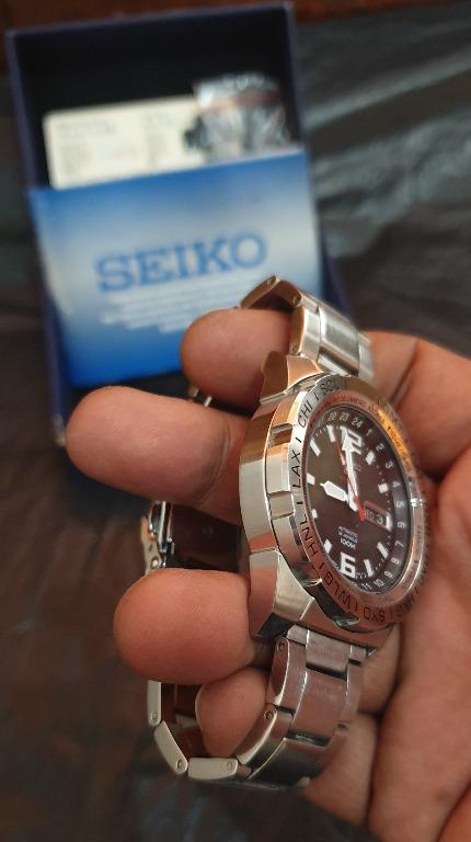 Seiko 5 Sports SRP683K1 GMT World Time Fesyen Pria Jam Tangan di