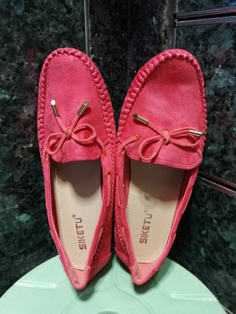 SIKETU shoes, Women's Fashion, Shoes, Flats & Sandals on Carousell