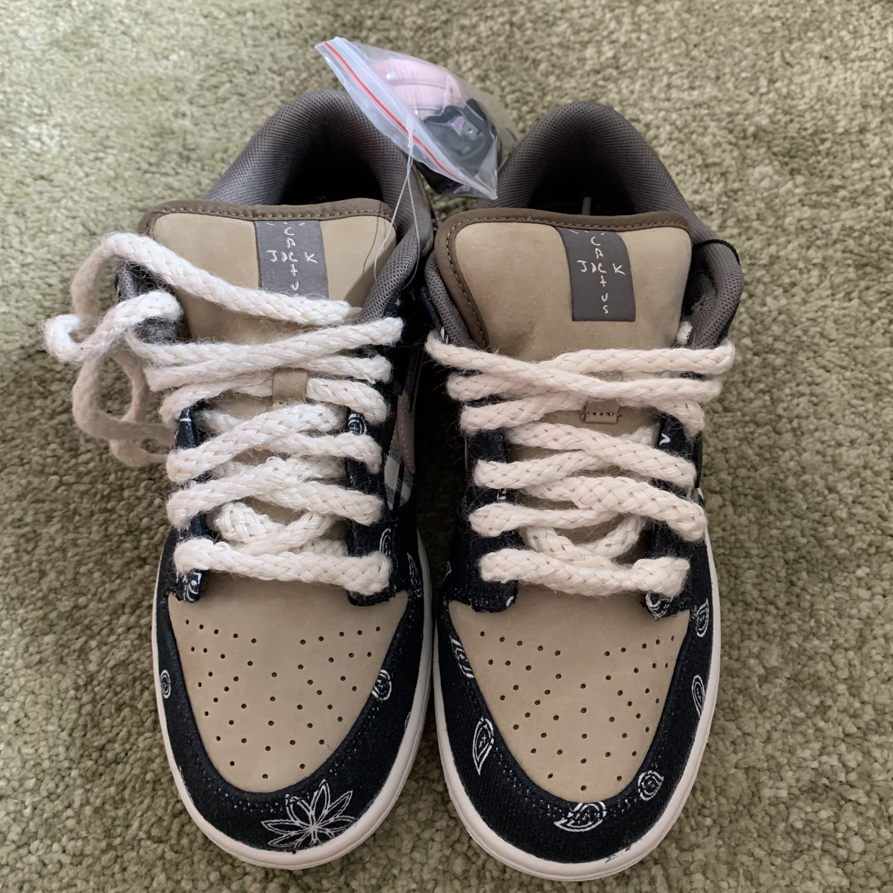 US6 Travis Scott x Nike SB Dunk Low Cactus Jack, Women's