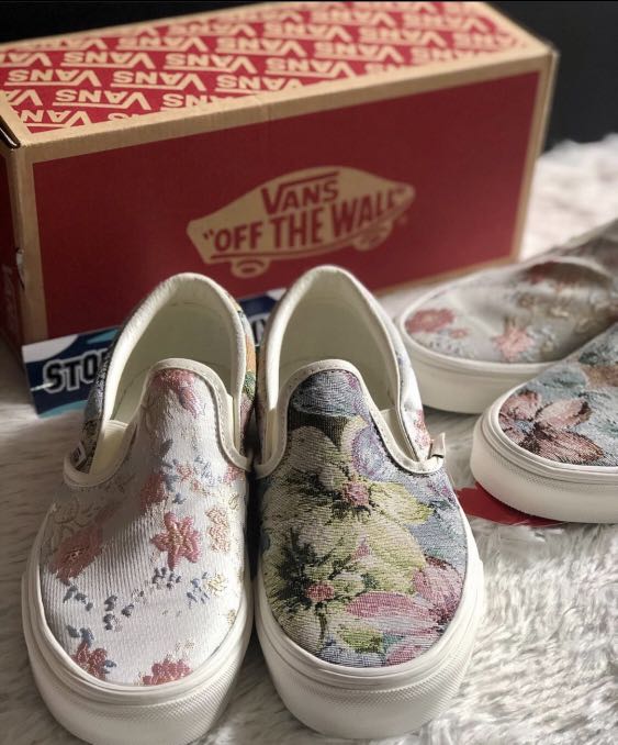 vans tapestry slip on