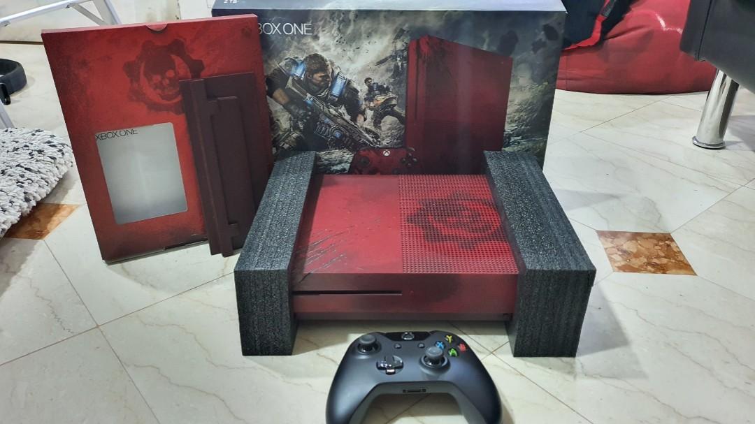 Gears of War 4 Xbox One S 2TB Limited Edition Console Unboxing [HD