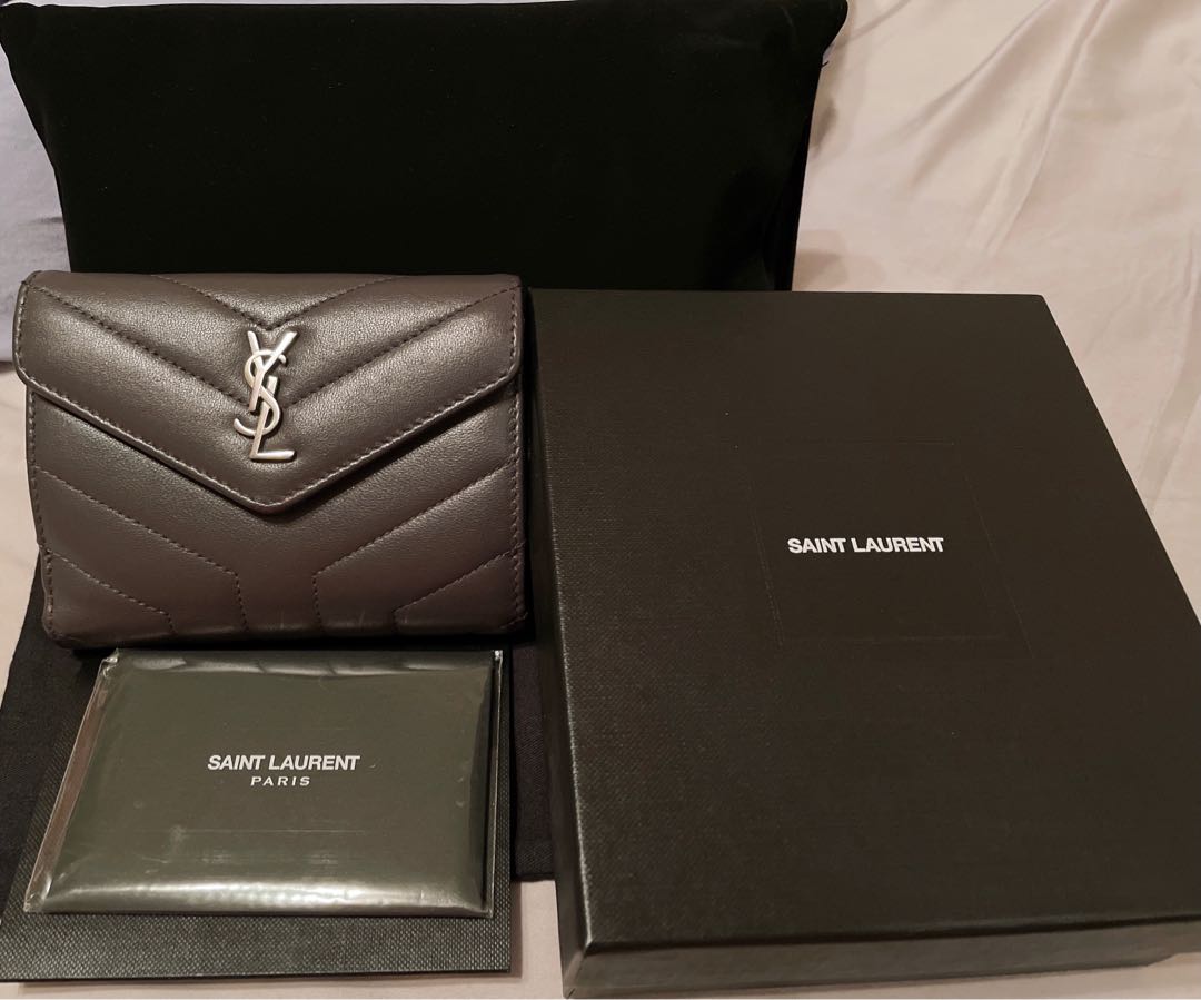 YSL Saint Laurent Loulou Compact Wallet In Matelass