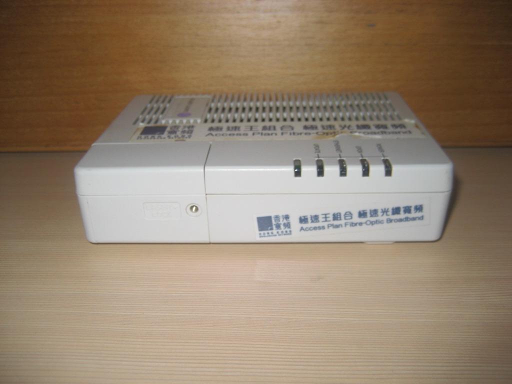 ★★★ 💯原裝 HKBN 香港寬頻 Fibre Home 1000 modem 極速王 光纖交換器 光纖盒 轉換器 寬頻機 適合還機 不設