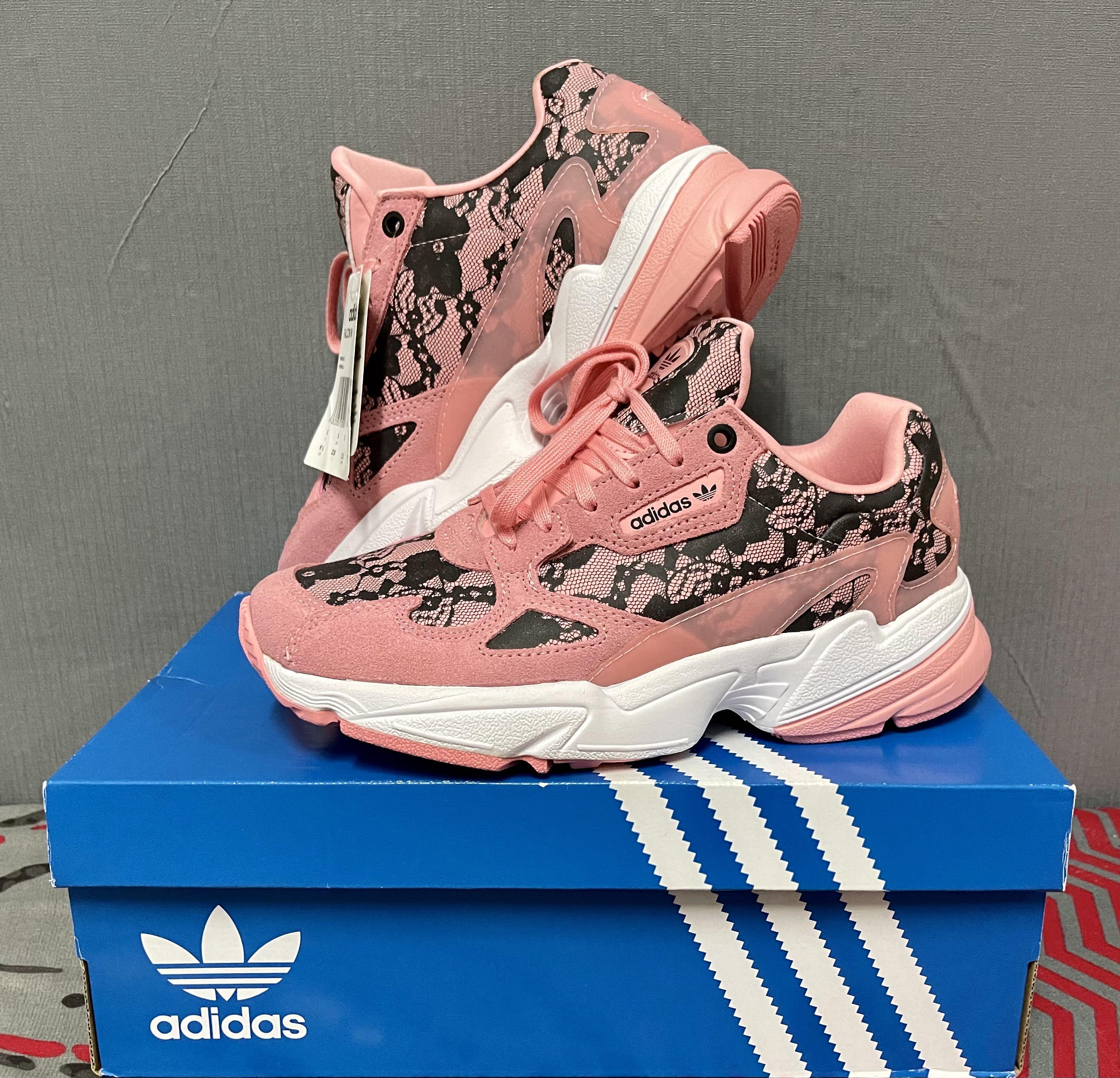 Women's shop falcon sneakers