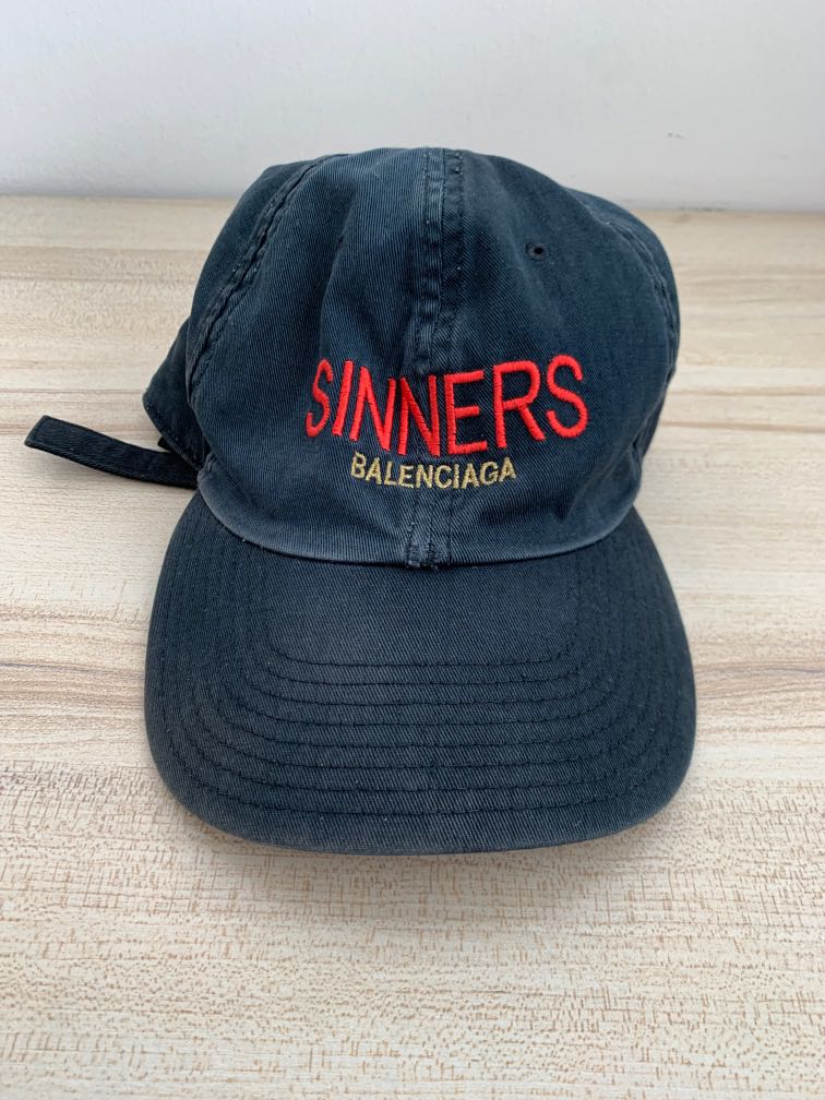 Sinners hotsell balenciaga cap