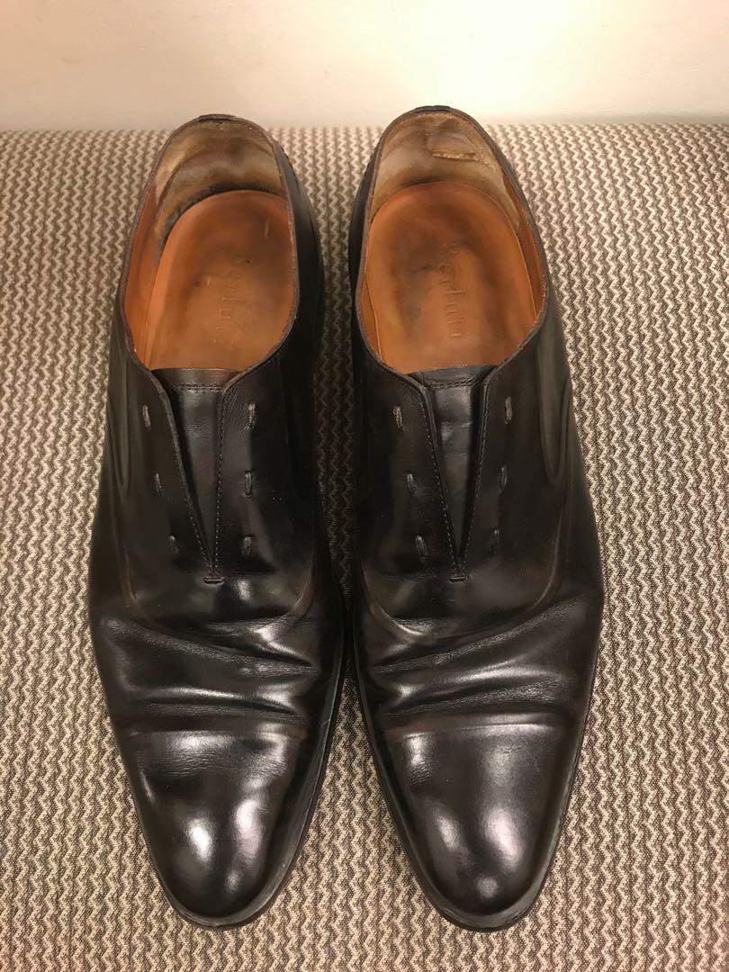 berluti bespoke shoes price on Berluti Leather Shoes Men S Fashion Footwear Formal Shoes On Carousell