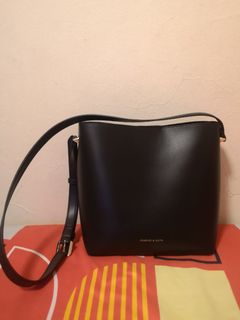 Hi guys sharing my newest Vintage find Cabas Piano ❤️ I have been hunting  this bag for months now and now i got it. 😍😍😍 Just want to share how  beautiful this