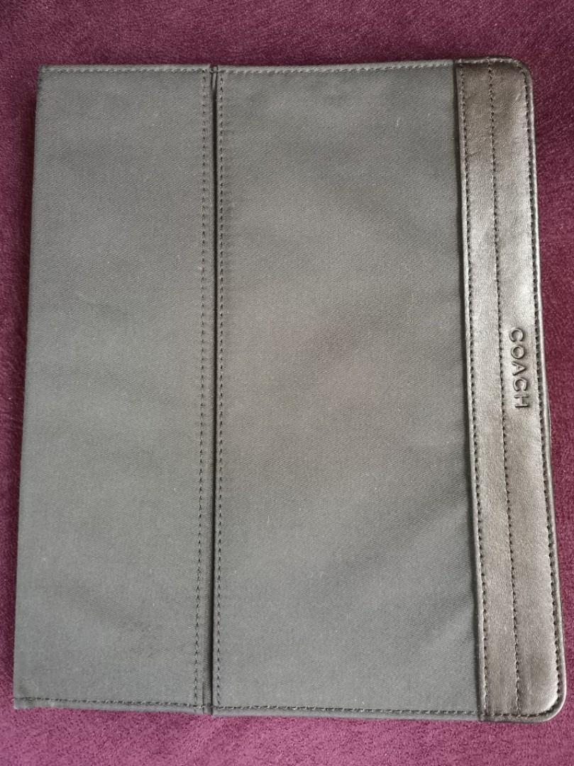 COACH NYLON IPAD SLEEVE (Category: Cases & Sleeves) located in Cavite. Submitted by appliquetrends (Listing ID 1067788103, Image 1). Description: Original COACH iPad Sleeve Php 400 ° preloved, bought in US ° used for iPad 4 ° Black canvas body with leather trimmings You are viewing an authentic preloved item. Signs of usage are normal. Please manage your expectations ☺️ * I am not affiliated with the brand featured. All trademarks and copyrights 