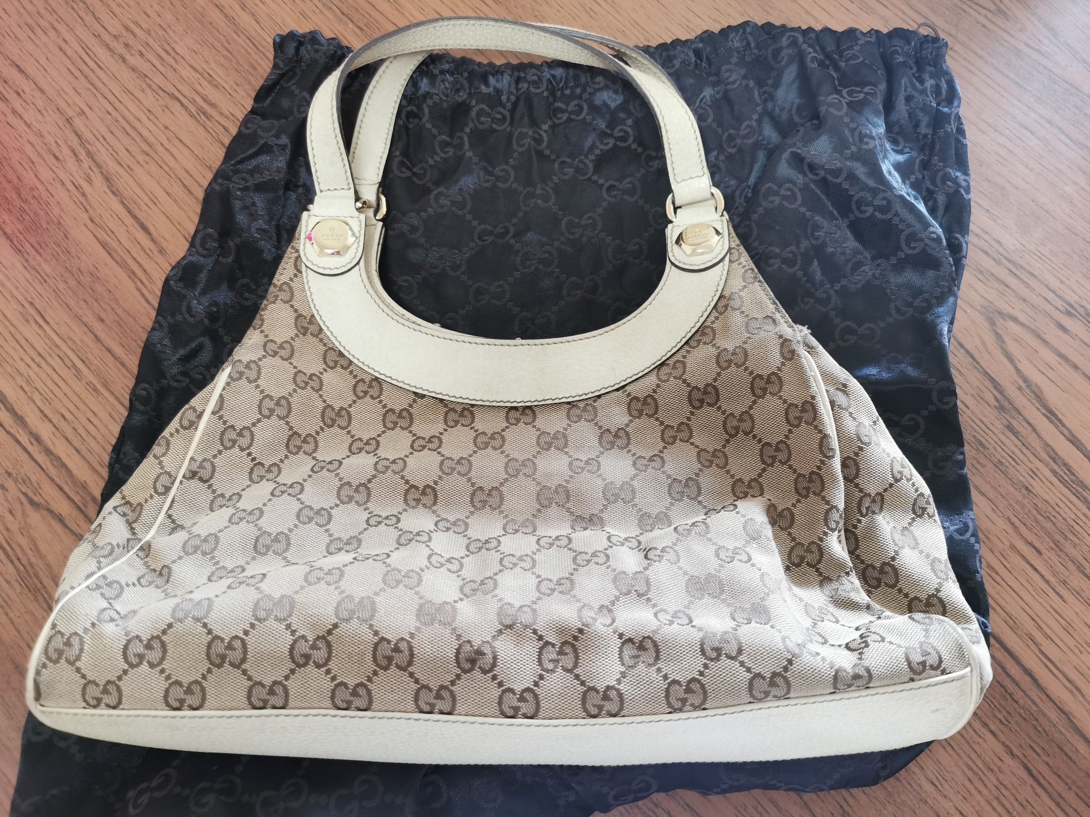 1970s Gucci Black Suede Tiger Clasp Large Vintage 70s Handbag Purse  Shoudler Bag