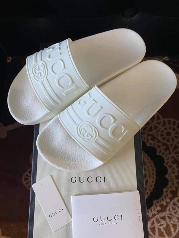 picture of gucci slides