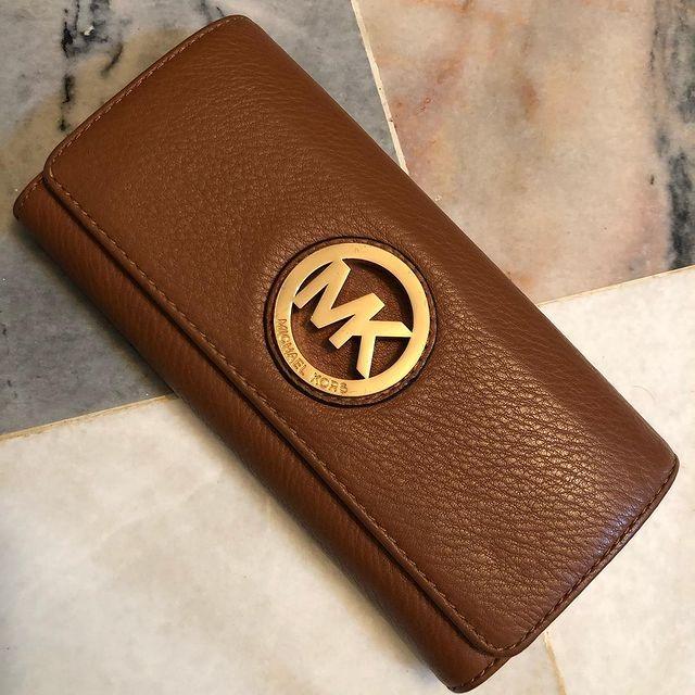 Mk sale wallet clutch