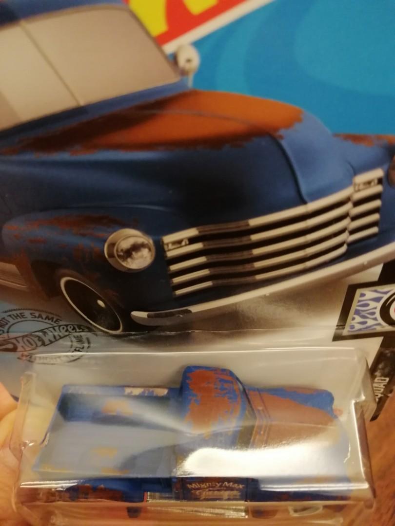 Chevy grille hot wheels sales display