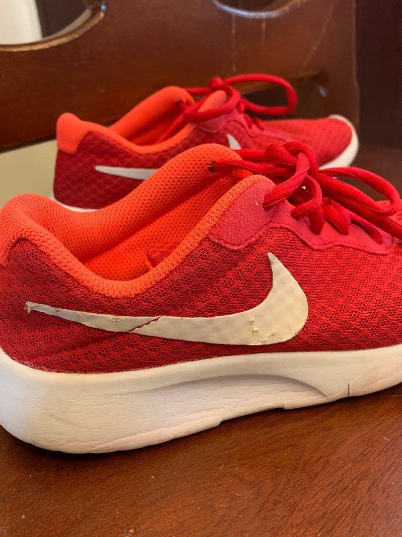 Nike tanjun top herren rot