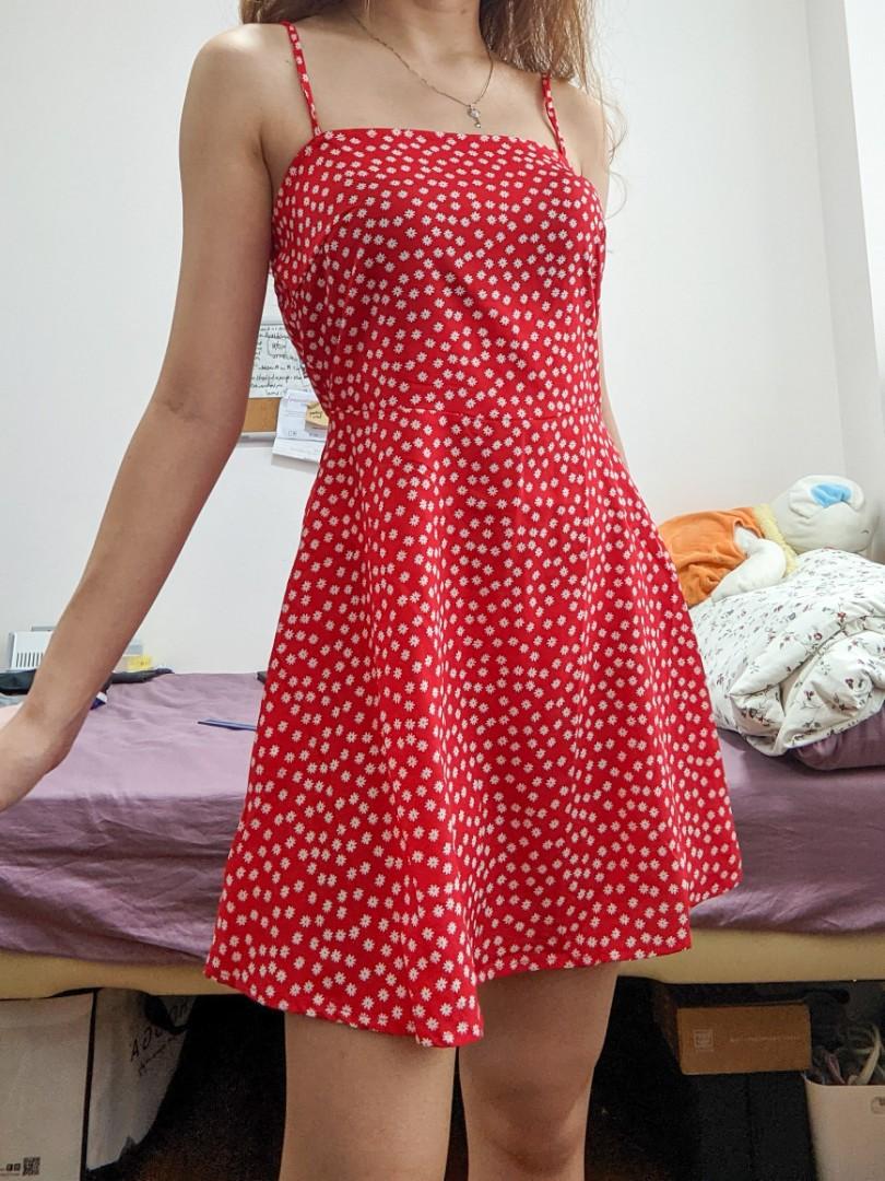 Red dress with daisies Clearance