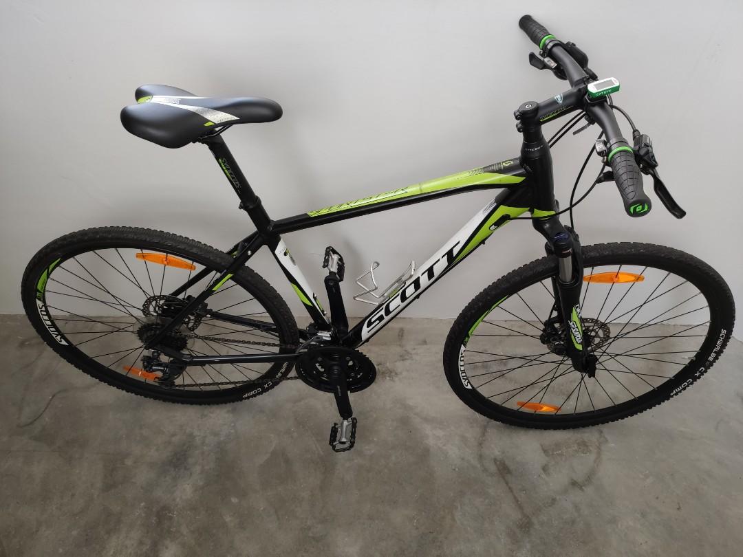 Scott Sportster 30 Hybrid Bike