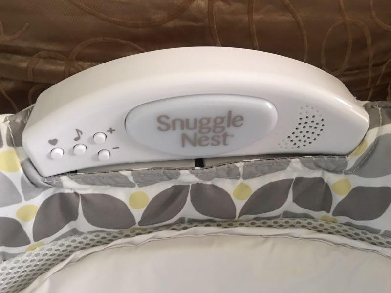 Snuggle Nest Harmony (Category: Cots & Cribs) located in Quezon City. Submitted by sdcloset (Listing ID 1067850456, Image 1). Description: .