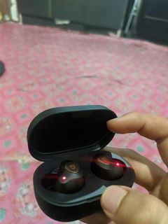 (Category: ) located in . Submitted by ainmanhakimi7821 (Listing ID 1067775428, Image 1). Description: .