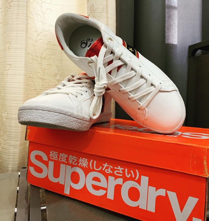 Superdry priya sleek store