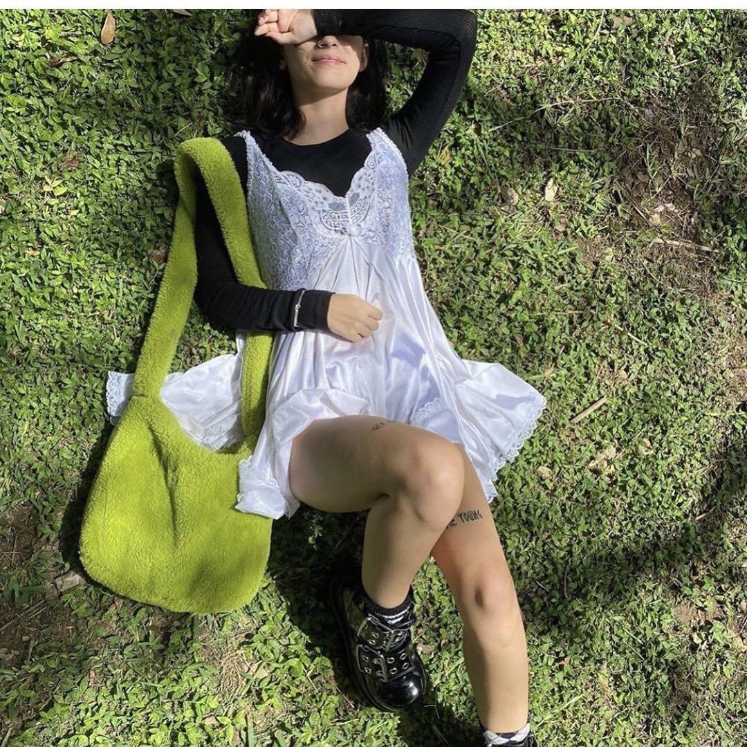 Unif fuzzy bag top
