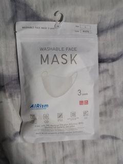 Uniqlo airism mask white size L