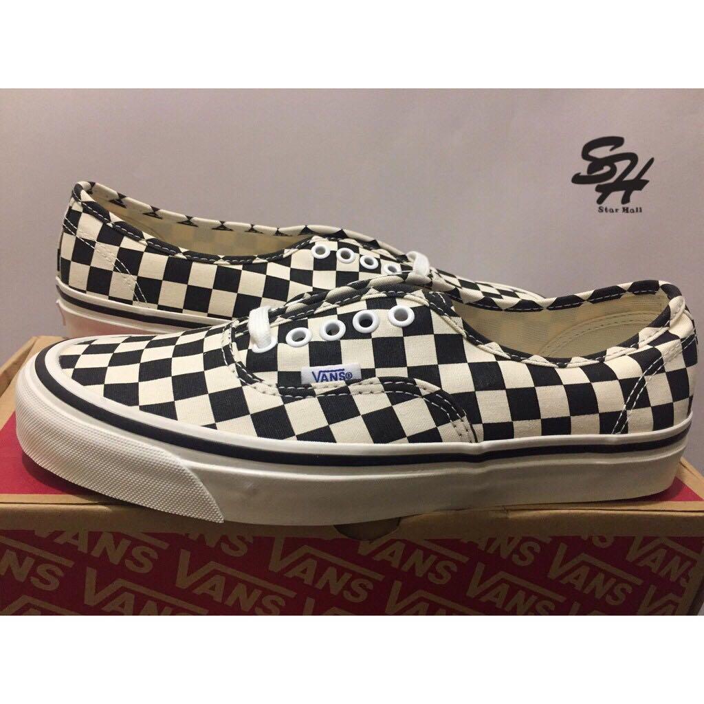 VANS Authentic 44 DX 安納海姆黑白棋盤格帆布鞋VN0A38ENOAK, 她的時尚