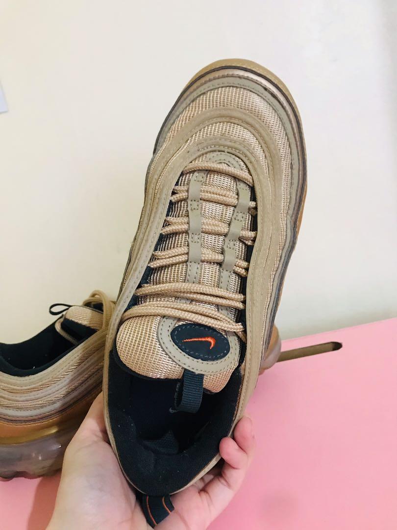 Gold vapormax hotsell 97 women's