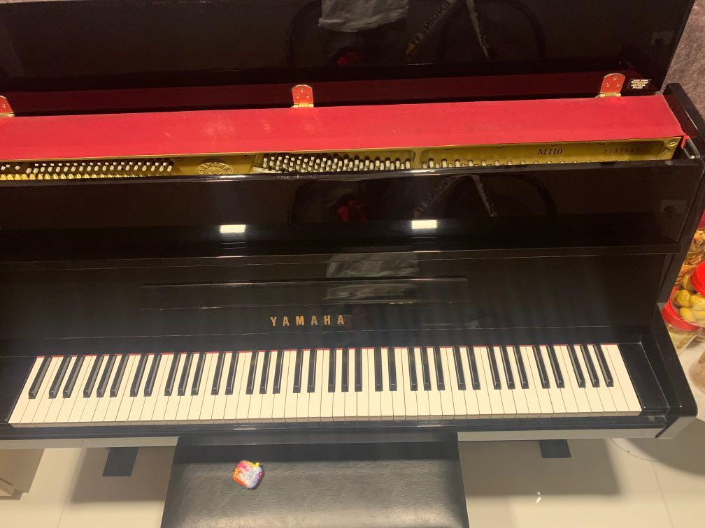 Yamaha M 110 Piano (made in Japan), Music & Media, Music Instruments on