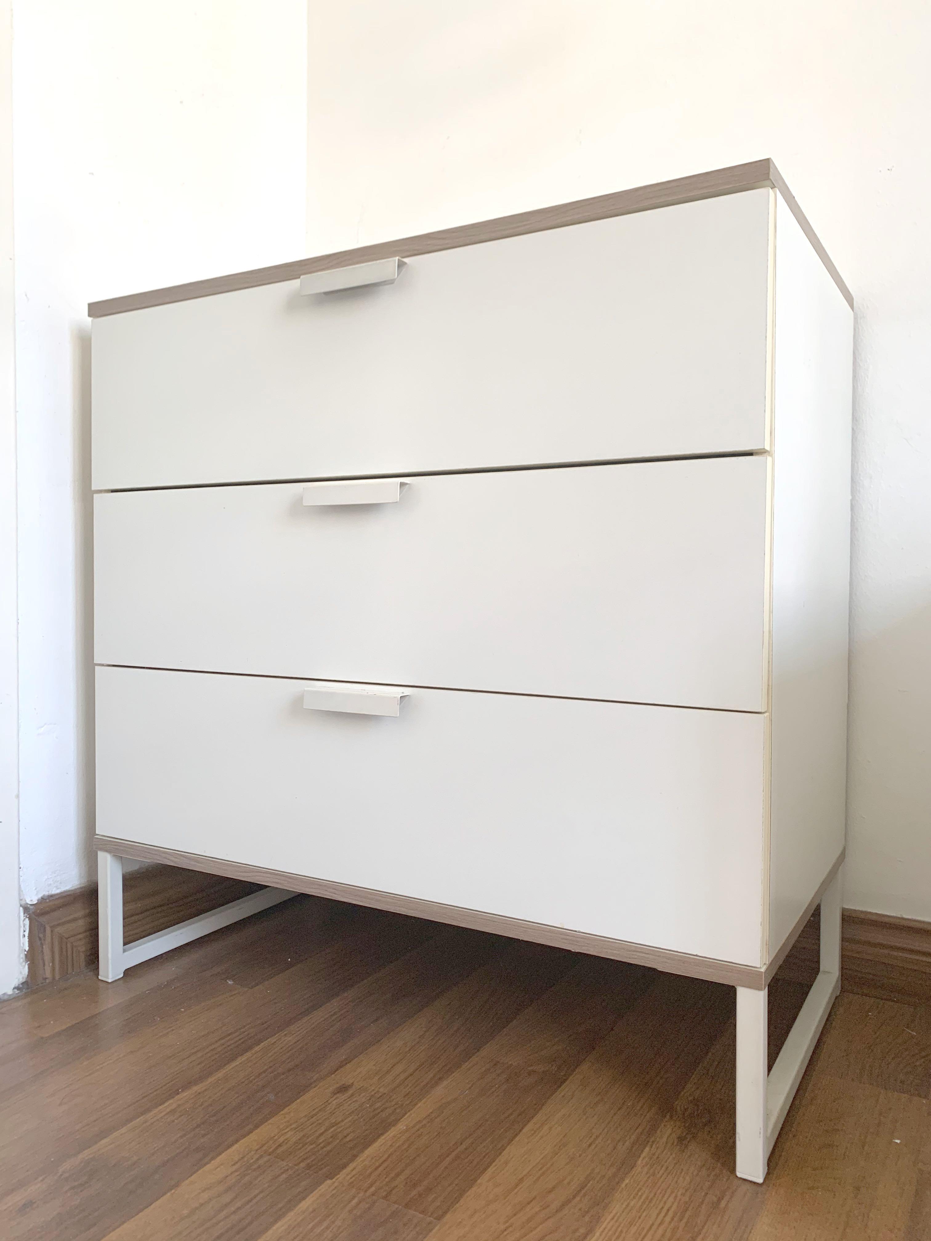 Ikea trysil chest clearance of 3 drawers