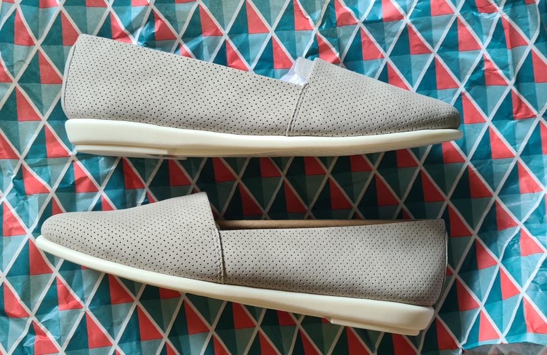 Aerosoles Loafer Ms Softee Grey 9.5 Brand New Women s Fashion