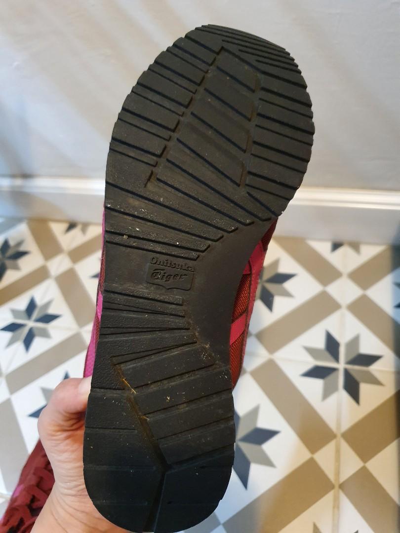 ASICS maroon shoes Women s Fashion Footwear Sneakers on Carousell