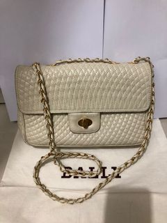 （分類：）位於 。 由 lovechok 提交（商品編號 1068139160，圖片 1）。簡介： 。
