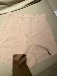 (Category: ) located in . Submitted by closet_collection (Listing ID 1068135883, Image 1). Description: .