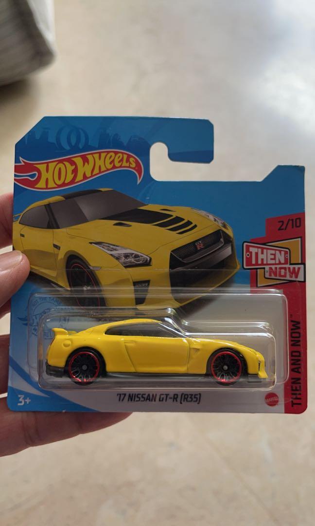 YELLOW R35 Details about   HOT WHEELS 2021 '17 NISSAN GT-R SHORT CARD . 