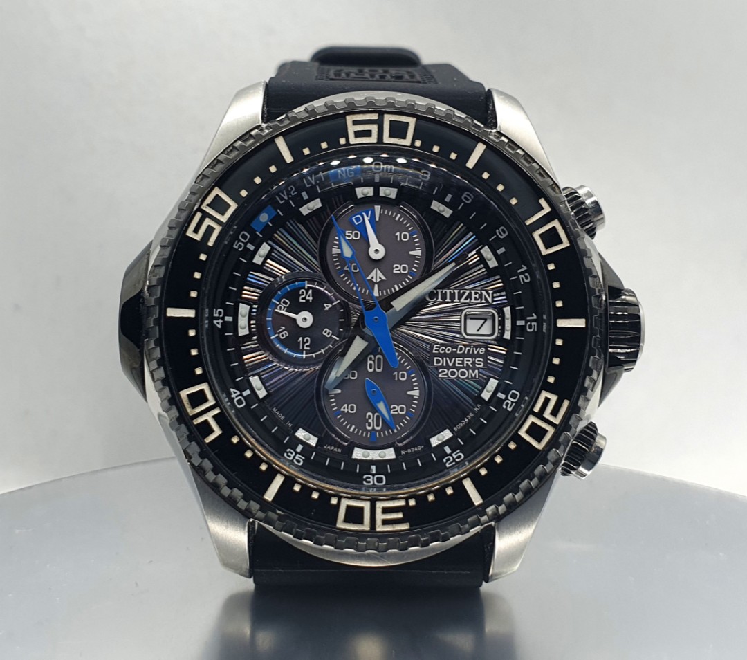 Citizen bj2110 top