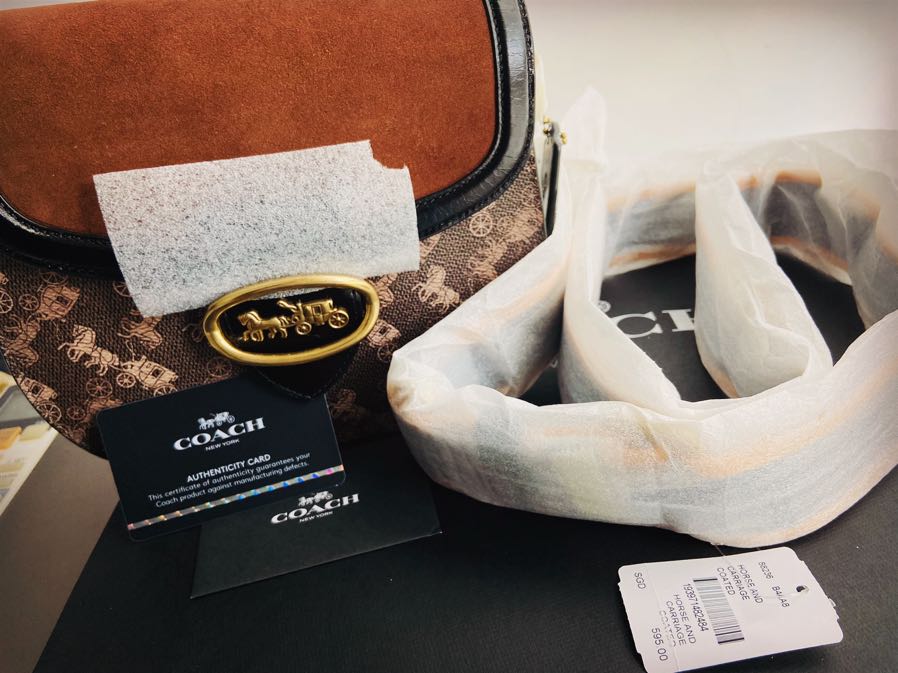 Coach kat saddle bag with horse and carriage store print