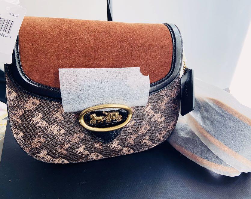 Coach kat saddle bag with horse and carriage print sales