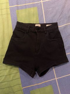 (Category: ) located in . Submitted by mp_preloved_ (Listing ID 1068071684, Image 1). Description: .