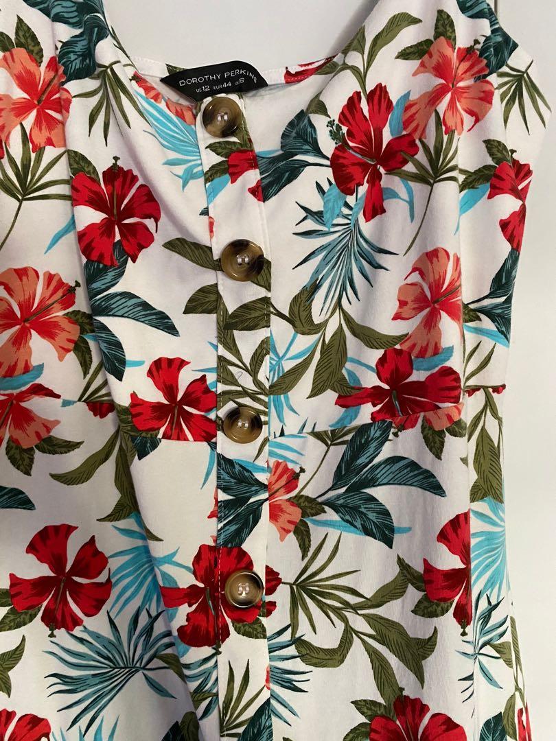 Dorothy Perkins Fit and Flare Floral Dress Women s Fashion Dresses Sets Dresses on Carousell