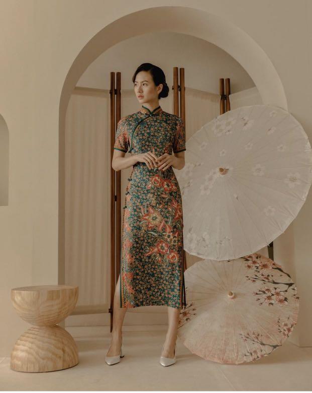 Doublewoot batik cheongsam in teal