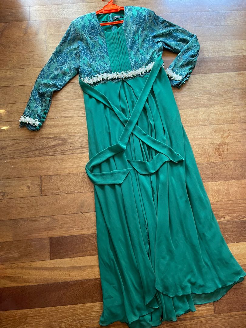 Emerald Green Maternity Dress, Babies & Kids, Maternity Care on Carousell