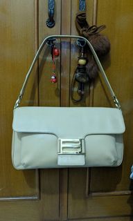(Kategori: ) berada di . Dikirim oleh tici_secondstuff (ID iklan 1068156243, Gambar 1). Deskripsi: .